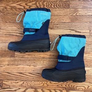 Columbia Boys or Girls Snow Boots Size 7 Removable Lining